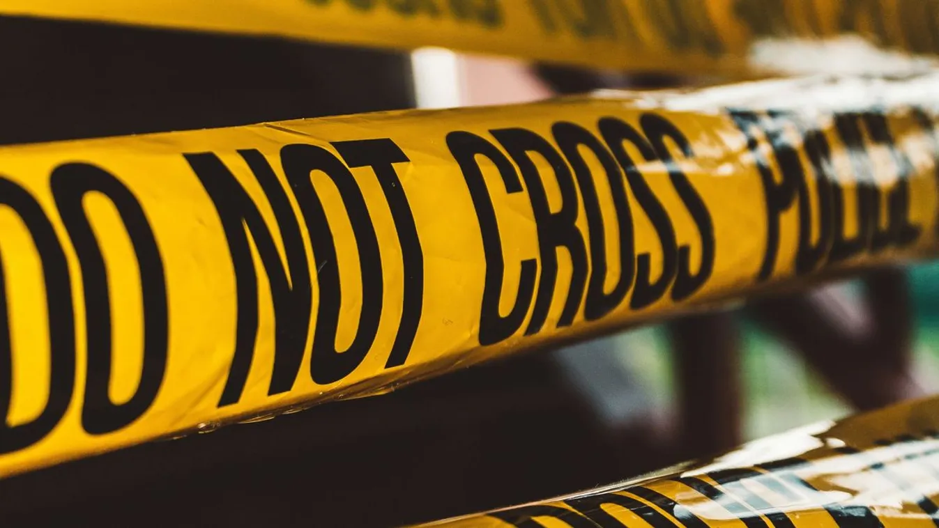 Egy férfi életbiztosítást kötött, és eljátszotta a halálát