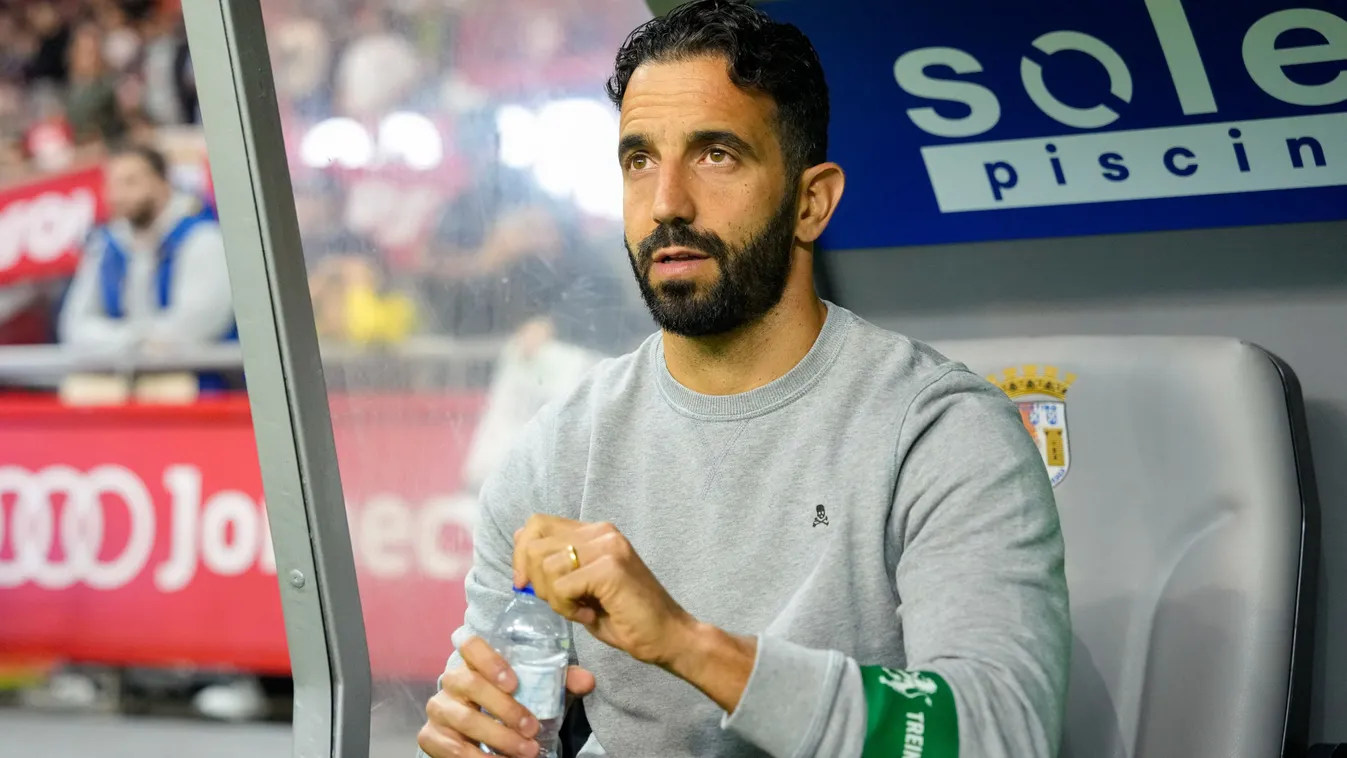 Nem kímélte a klublegendát az új edző