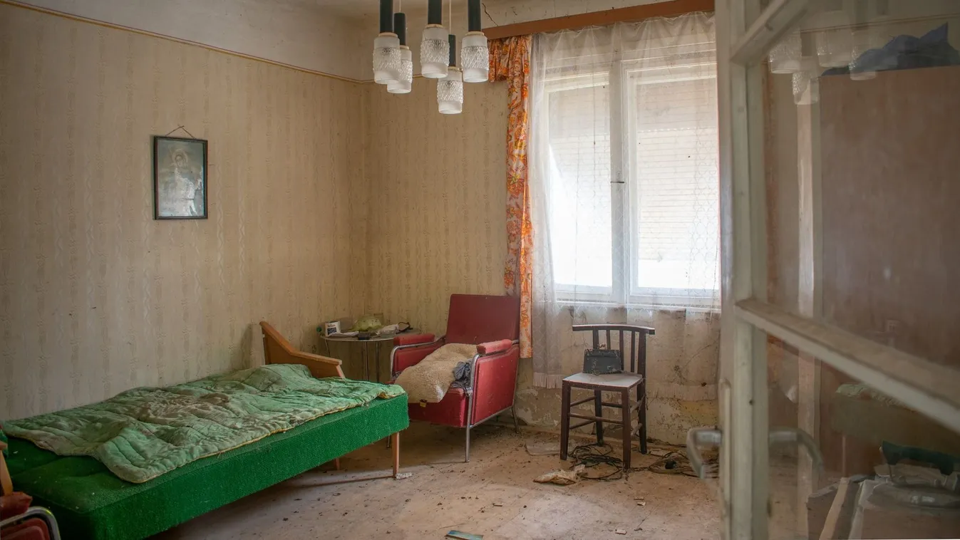 Rejtély, hogy hová tűntek a kísérteties ház lakói - Galéria