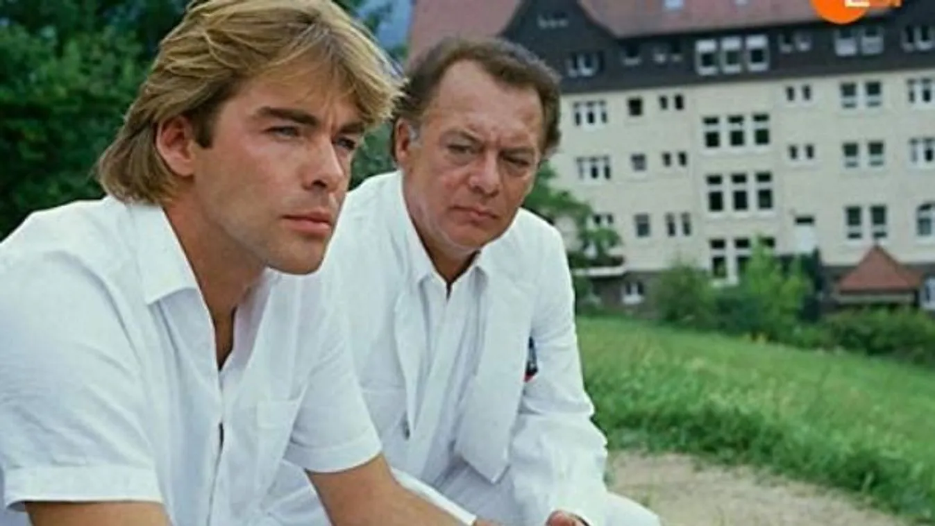 Már 70 éves A klinika szexi doktora