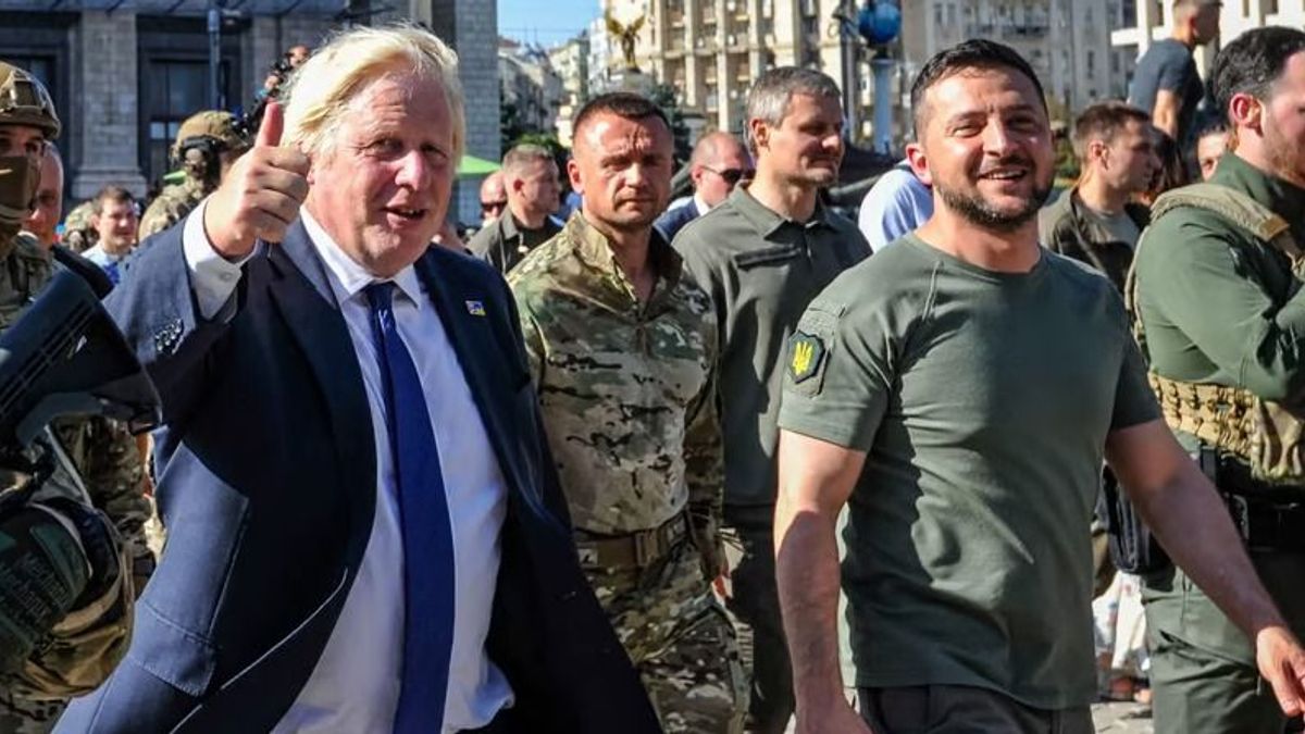 Boris Johnson bevallotta: a Nyugat proxy-háborút vív Oroszország ellen