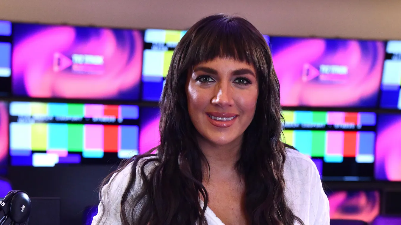 Édesapjába sorosan kapaszkodott Tóth Gabi