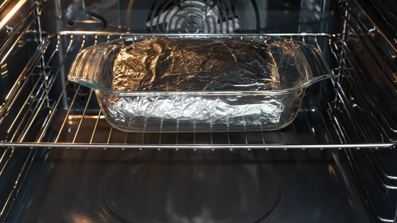 Kiderült, hogy hány fokon szabad alufóliában húst sütni