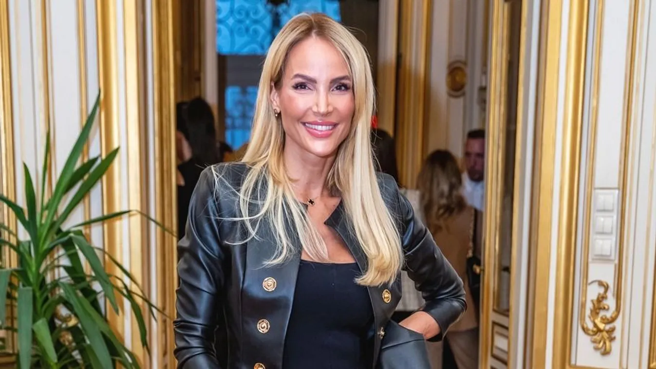 Semmit sem bízott a képzeletre: Zimány Linda áttetsző ruhában villantott az erkélyen