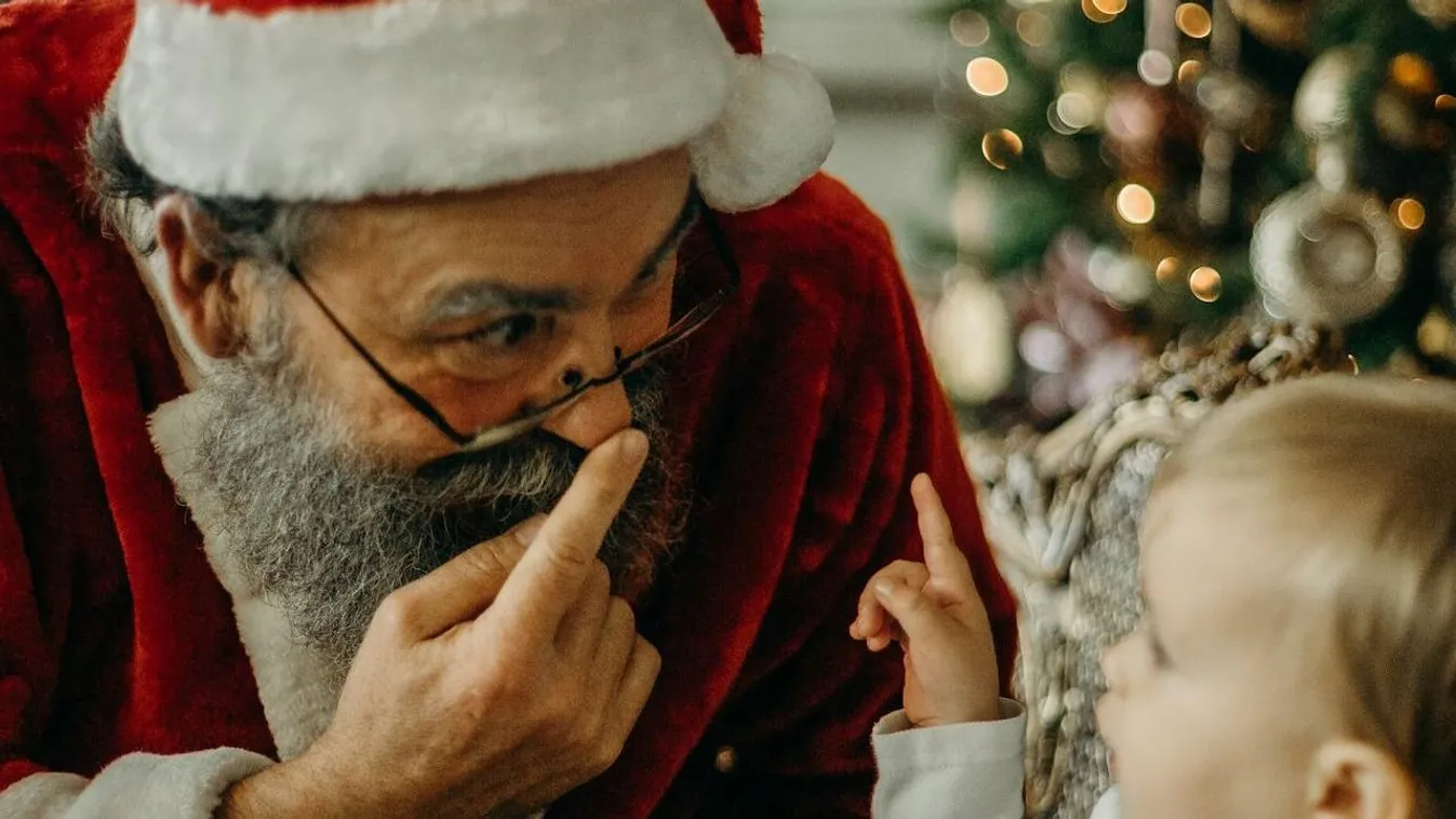 Bajba került a Mikulás, így mentették meg az életét