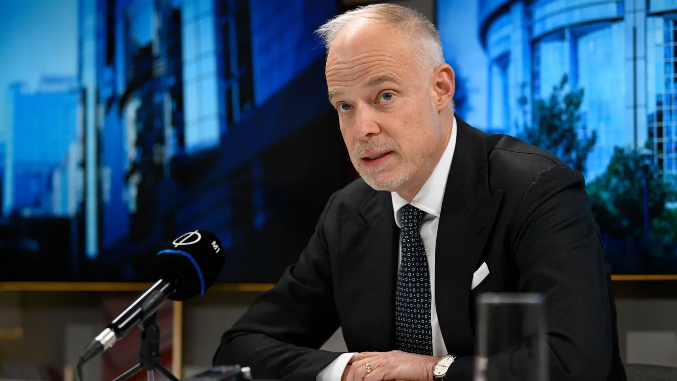 Fontos bejelentést tett a honvédelmi miniszter - videó