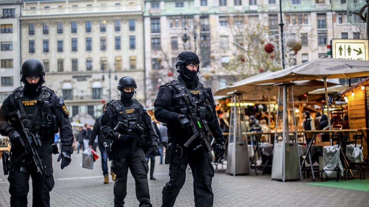 Fokozott rendőri védelem a magyar karácsonyi vásárokon