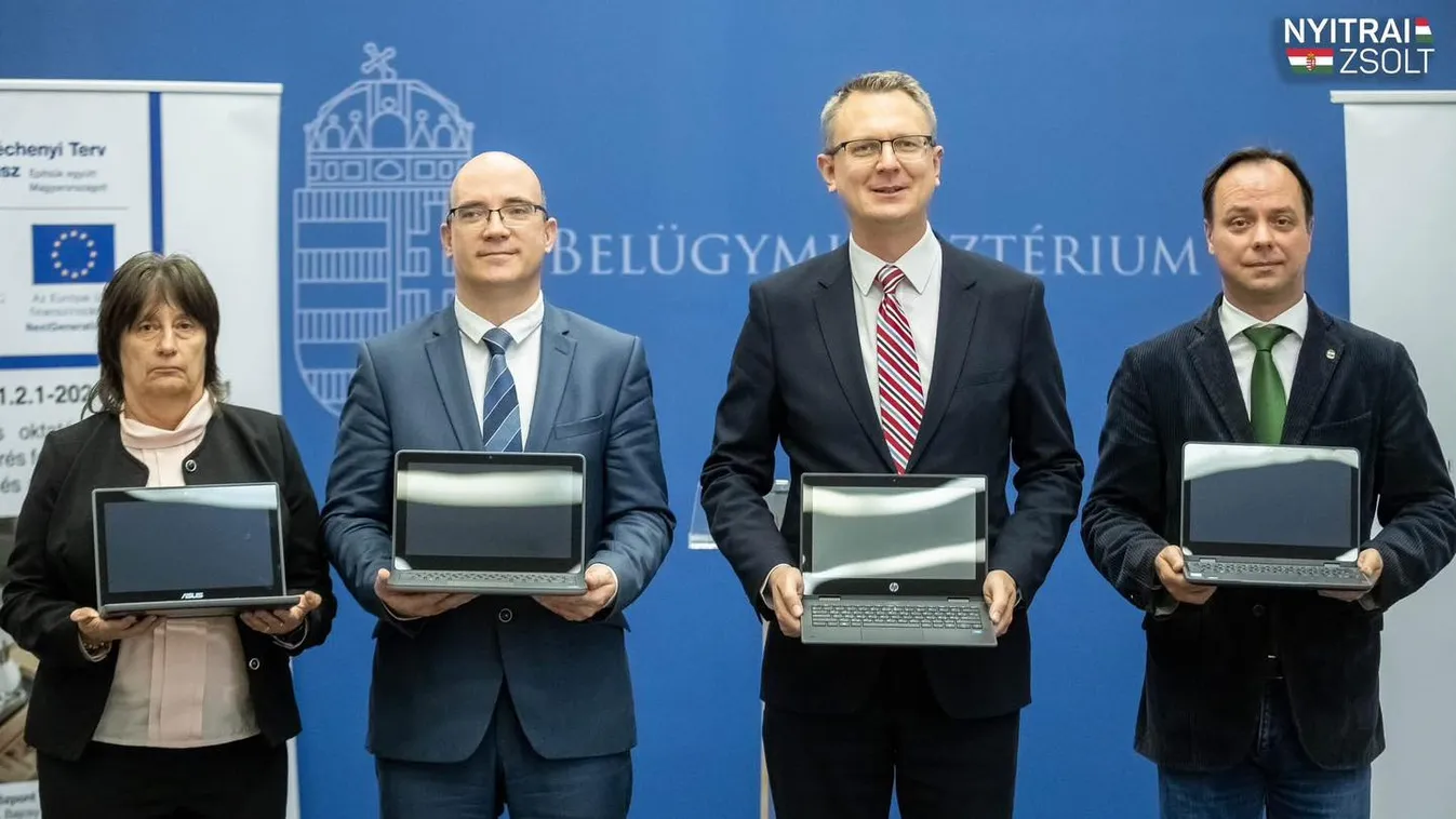 Jó hír: több mint félmillió laptopot kaptak már eddig a diákok és a tanárok