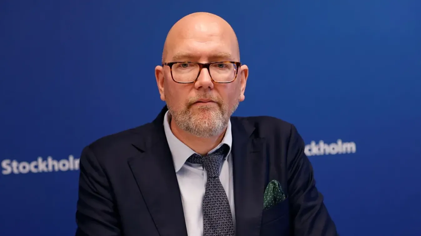 Kisfiú előtt kezdett maszturbálni a svéd liberális politikus