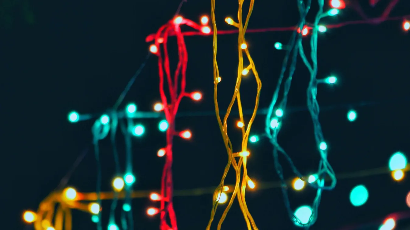 Kikapcsoltatnák a család karácsonyi fényeit