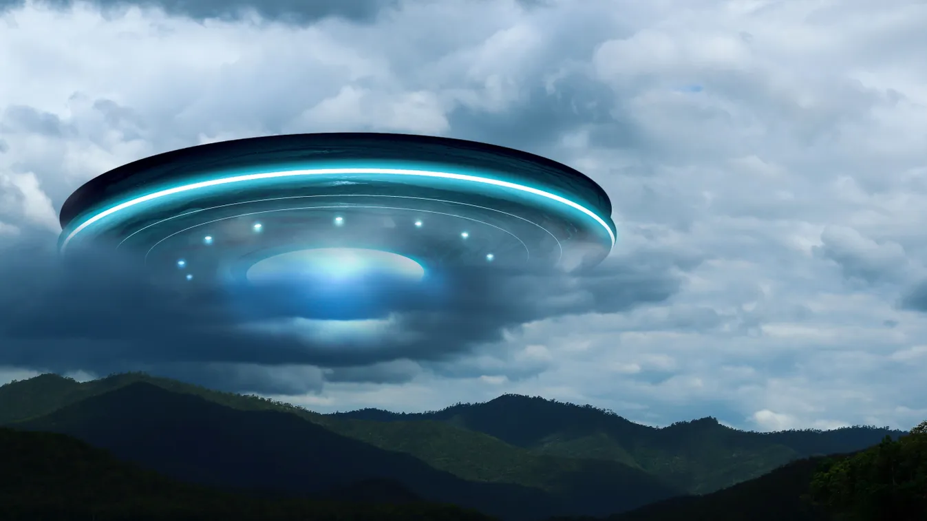 Hátborzongató UFO-t fotóztak szilveszterkor – fotó