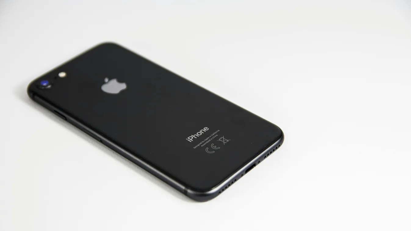 Így nem kémkedhetnek utánunk a telefonunkon keresztül