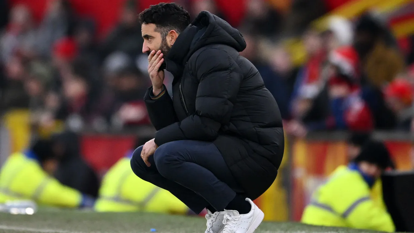 Összetörte a tévét a manchesteri edző