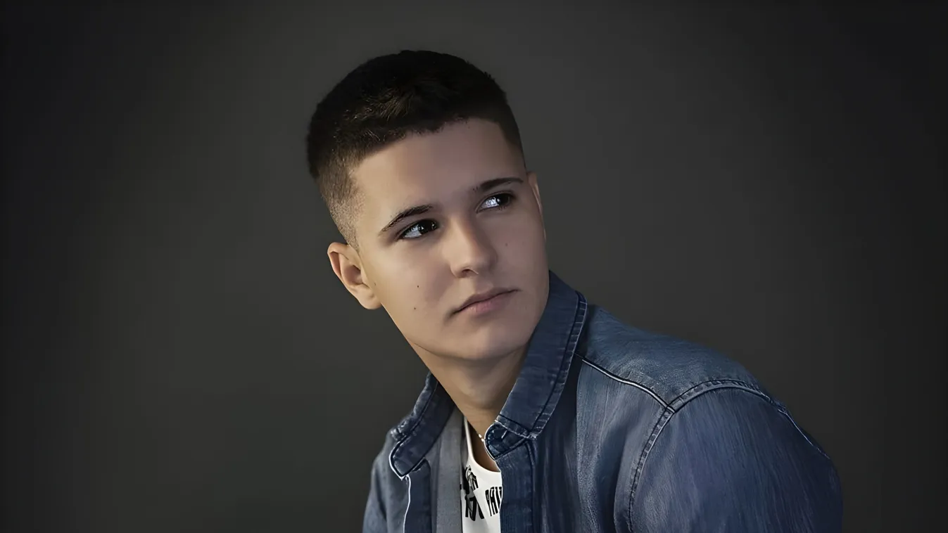 Pénzszórásról vallott A Dal énekese