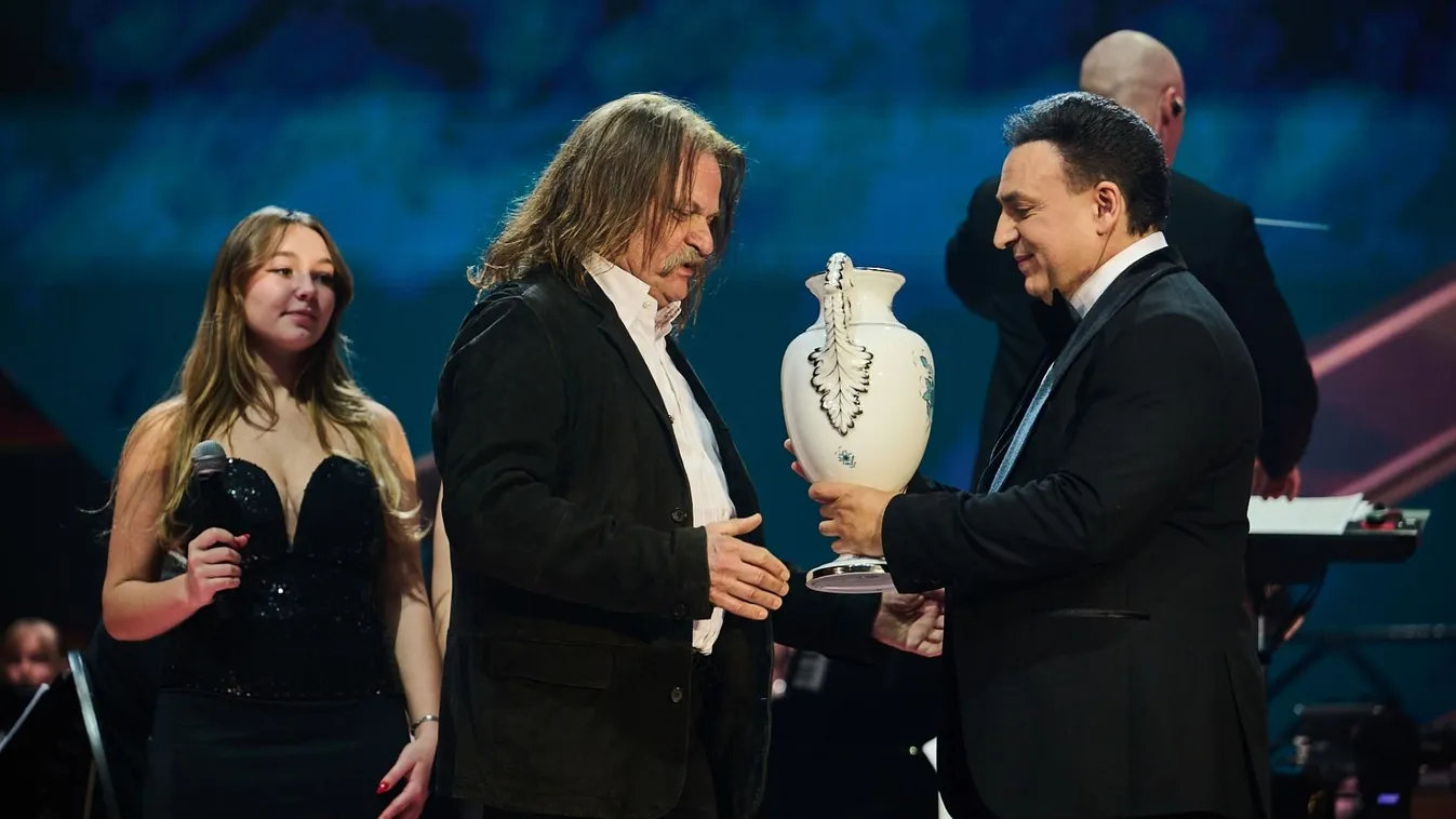 Díjjal indult az új éve Leslie Mandokinak