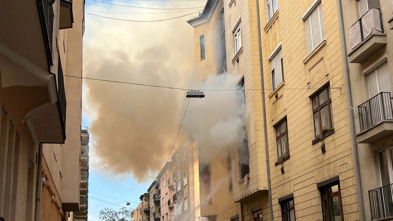 Megrázó fotókon a budapesti robbanás