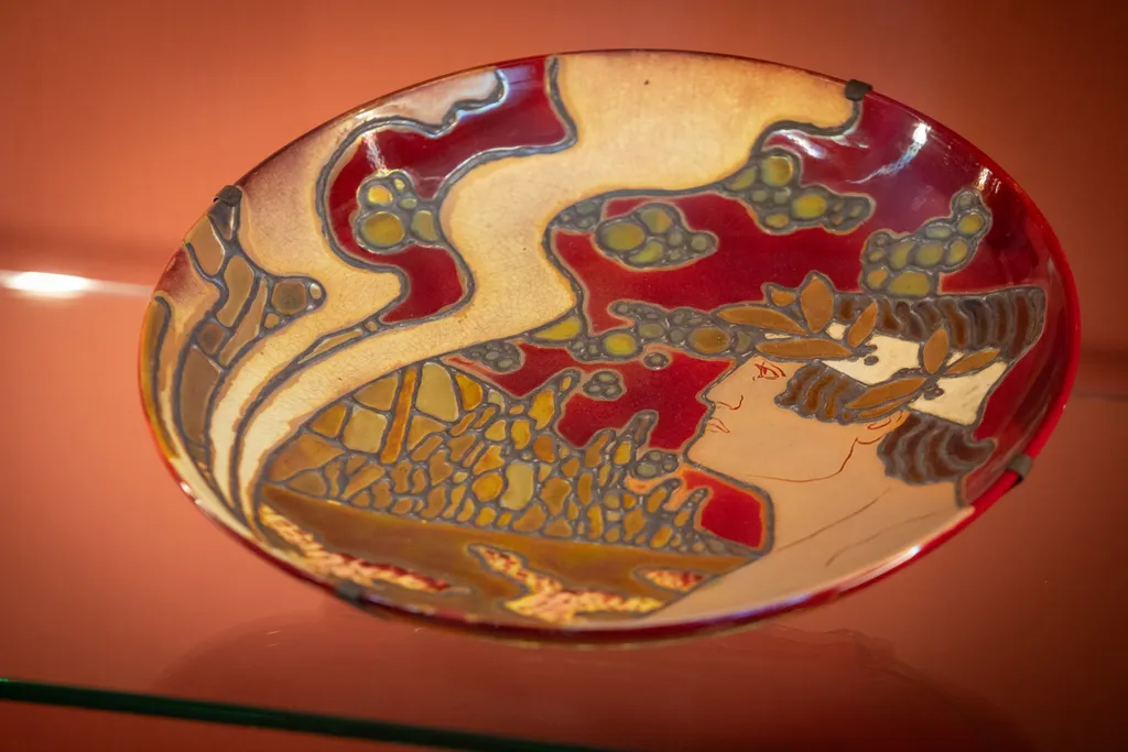 ResoArt Villa-Zsolnay