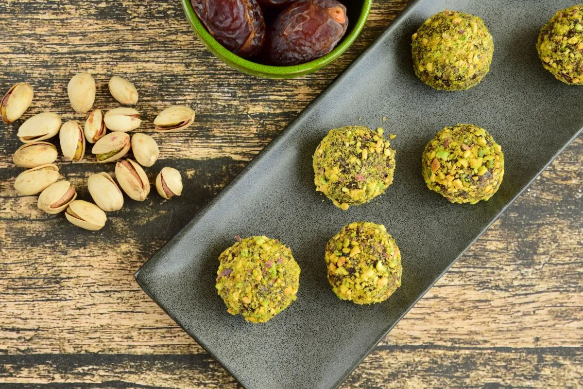 Édesség Pistachio,Dates,Energy,Balls.,Flat,Lay