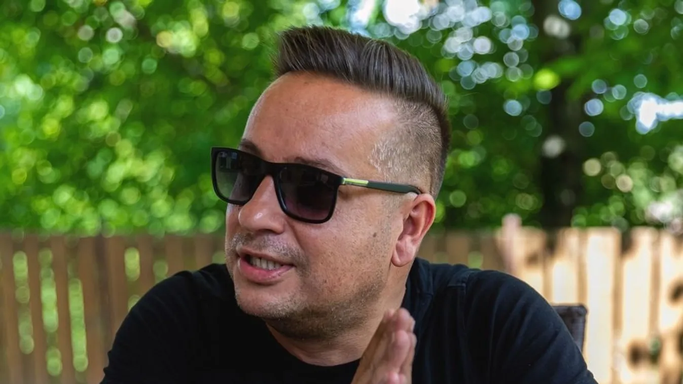 Repülőjegy kétmillióért? L.L. Junior továbbra sem spórol