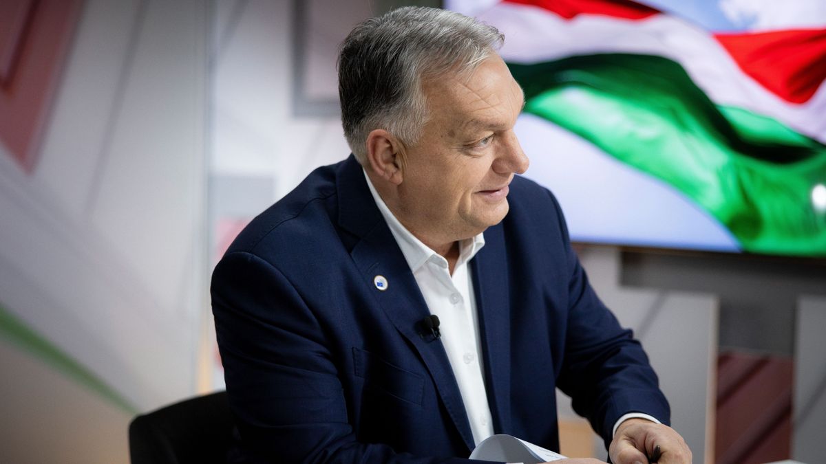 Nézd itt élőben Orbán Viktor idei első interjúját