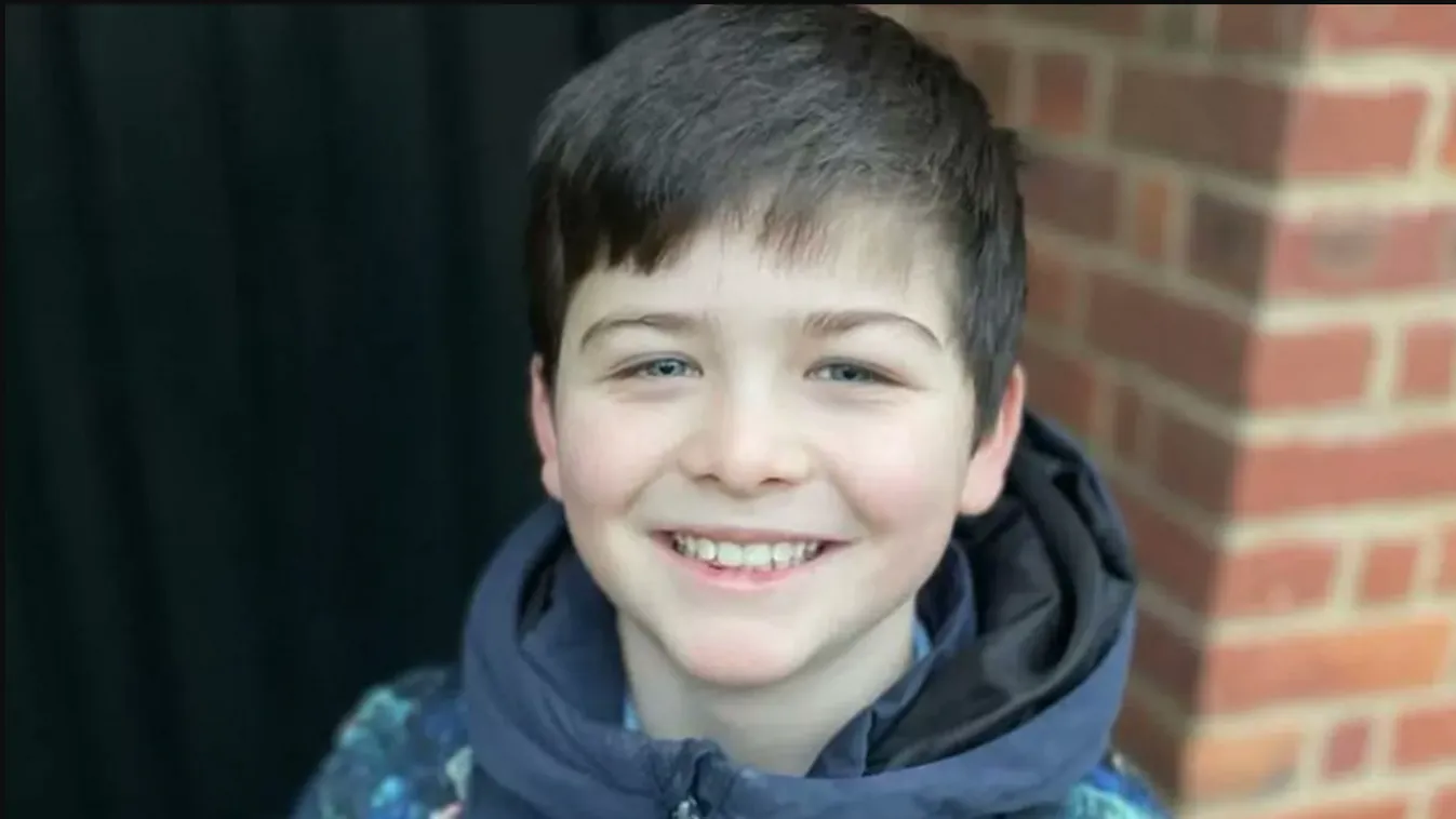 Ritka betegség miatt bénult le egy tízéves kisfiú