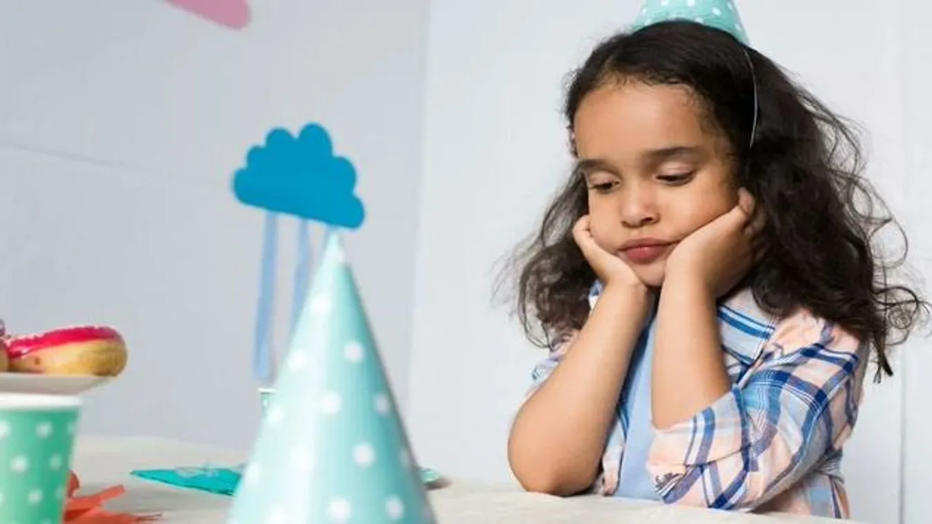 „Nem mondjuk el a kislányunknak, hogy születésnapja van"