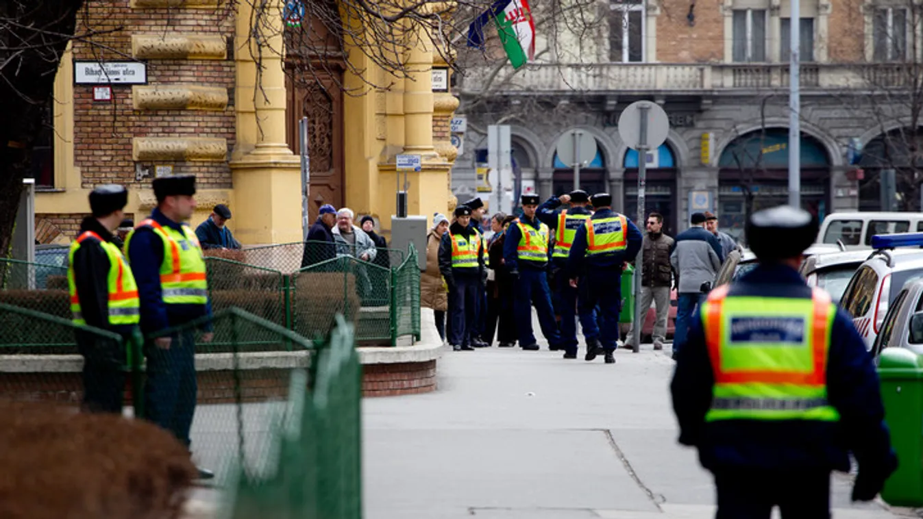 Hogy látják szakértők a bombariadókat?