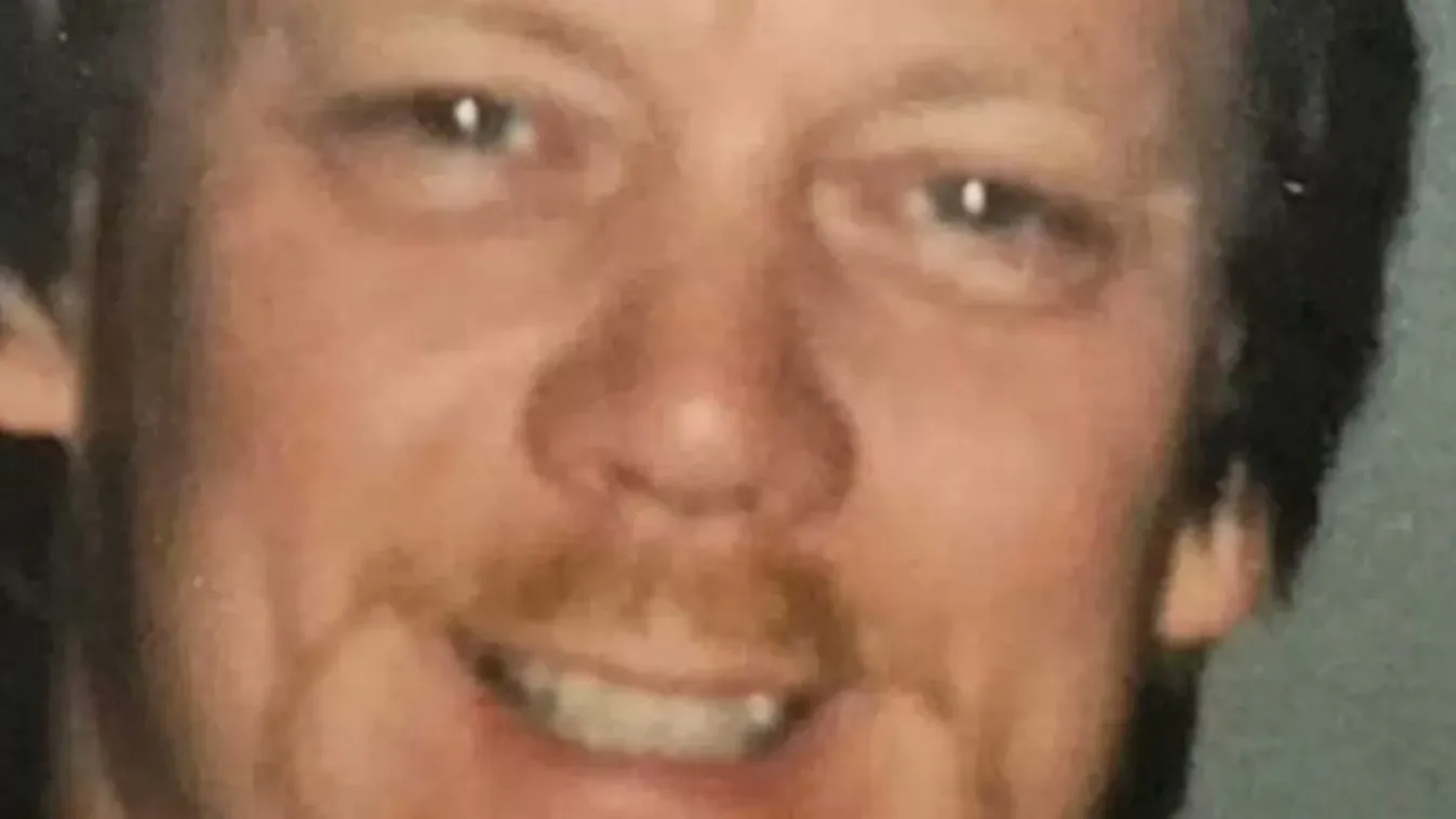  Halott bátyja hívta fel a sokkot kapott nőt