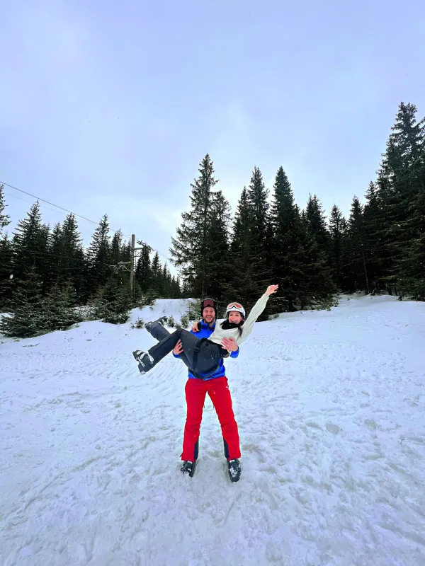 Veréb Tamás szerint a 2024-es év nagyon nehéz volt neki, sok veszteség érte. Kedveséről is beszél, akit, ha szólna azonnal feleségül venne. RIPOST