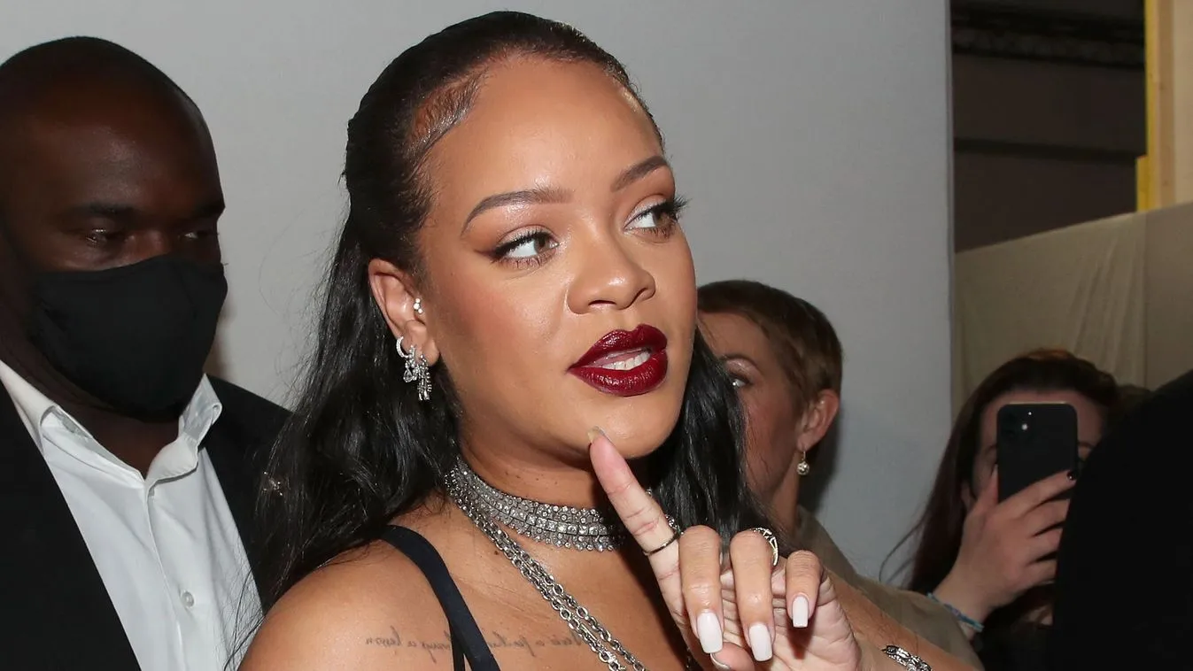 Rihanna teljesen összeomlott a bíróságon