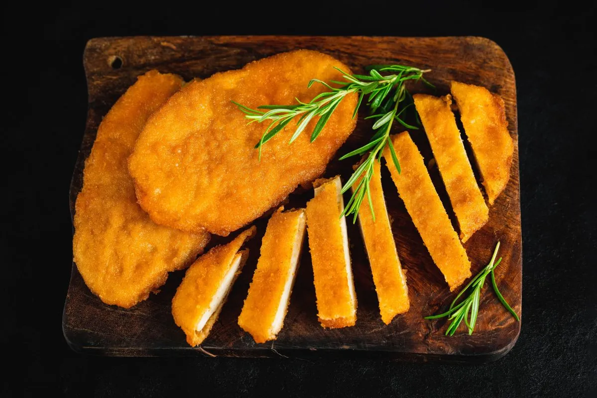 Rántott hús Semi-finished,Chicken,Breaded,Fillet,schnitzel.chicken,Breaded,Schnitzels,.breaded,Chicken,Fillet,On