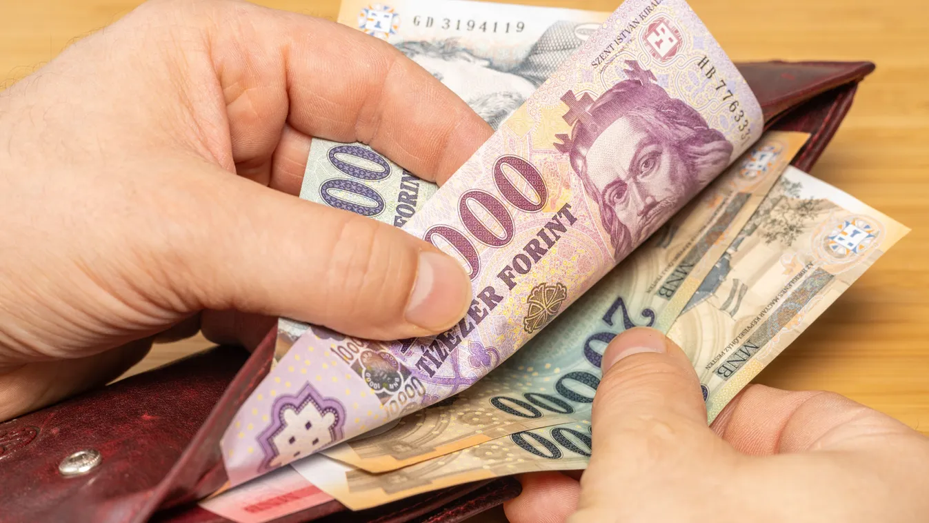 Érkezik az emelt minimálbér és az emelt pedagógus bérek is