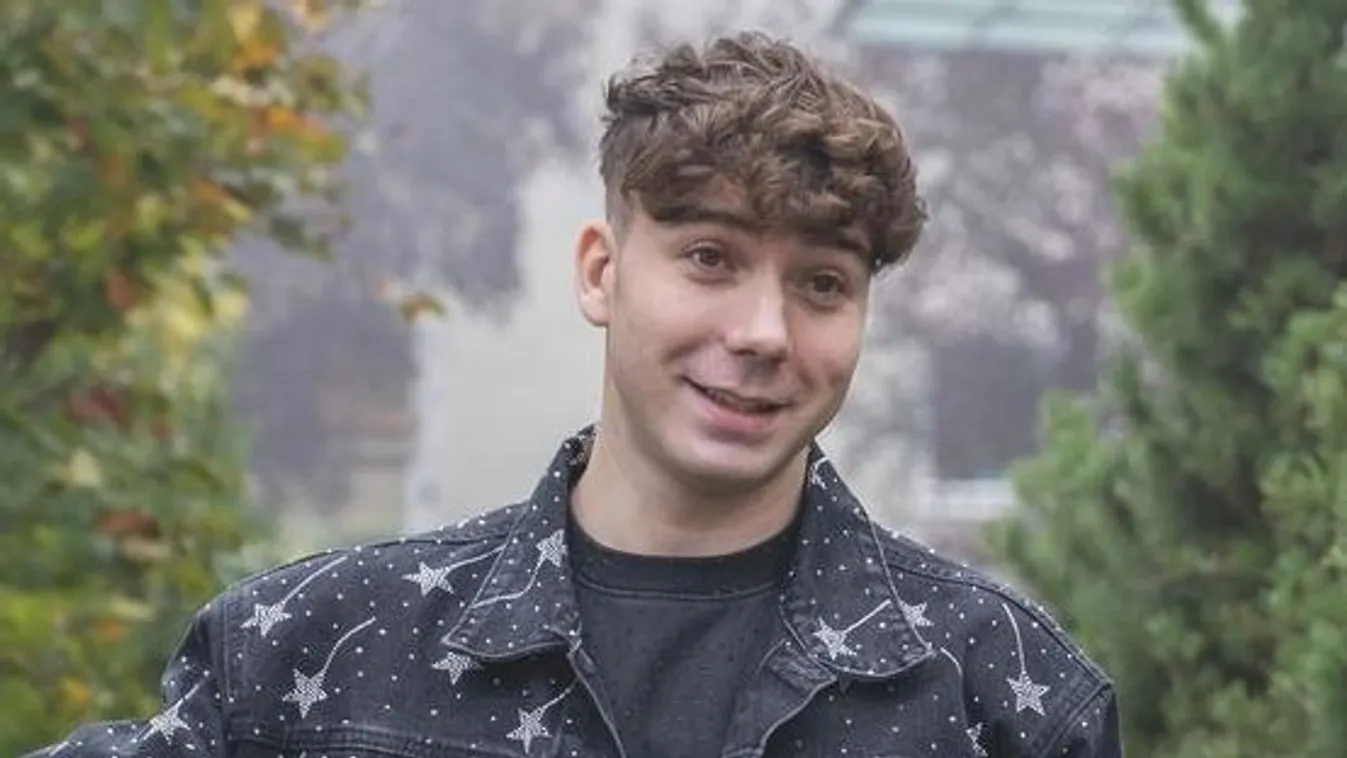 Újabb botrányba keveredett SzabyEst, sokan kiakadtak