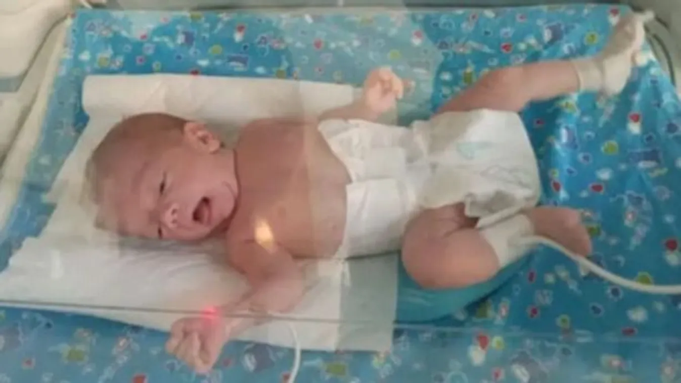 Dominik életéért küzdenek az orvosok