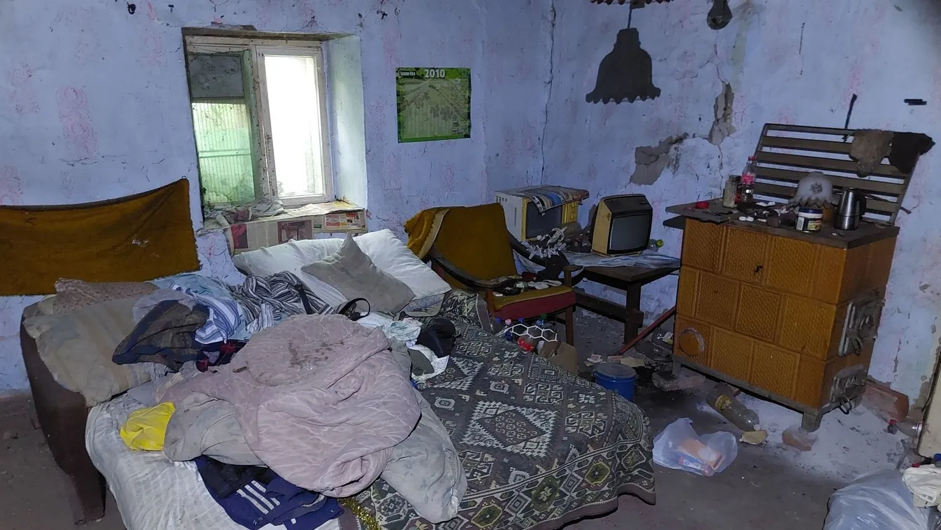 Mindent hátrahagyva tűntek el a vidéki ház lakói