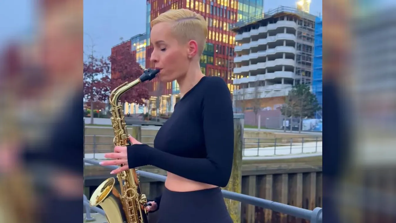 Melltartó nélkül szaxofonozott a népszerű művésznő