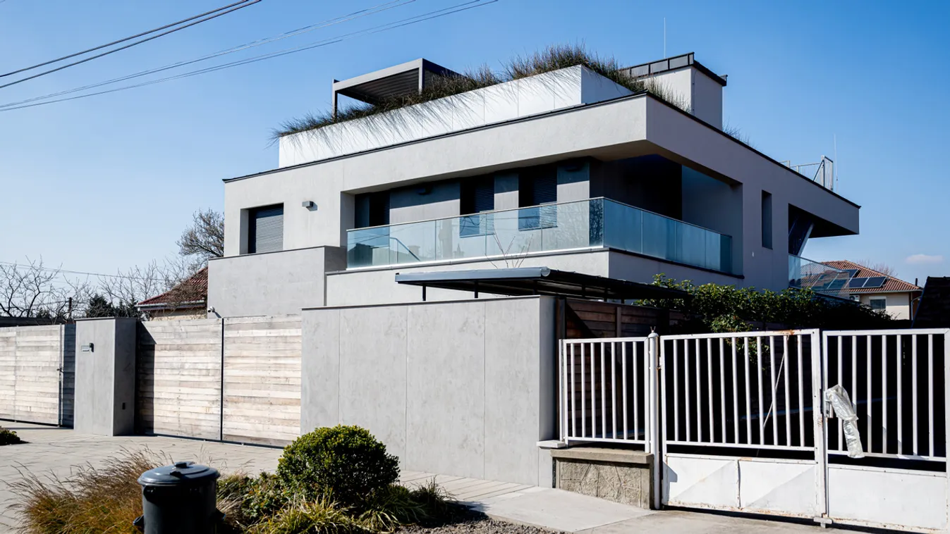 Ruszin-Szendi tábornok 4 millióért készíttetett magának üvegcímert