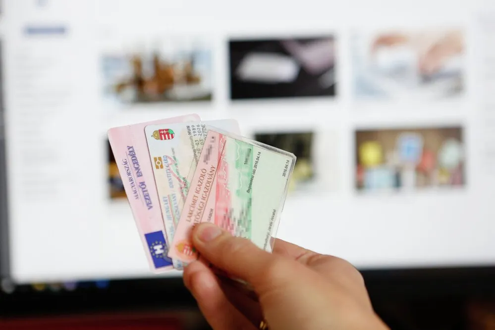 lakcím, lakcímkártya, jogosítvány, személyi igazolvány