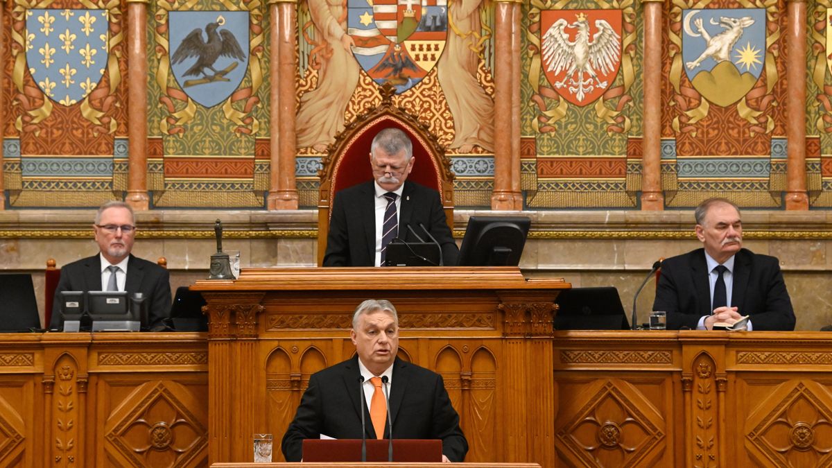 Orbán Viktor élőben a parlamentben: újabb részletekre derült fény a bejelentett intézkedések kapcsán
