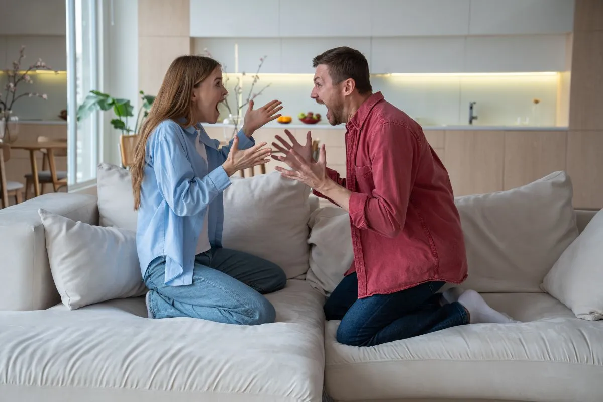 3 csillagjegy Man,And,Woman,Quarrel,,Yelling,,Arguing.,Husband,And,Wife,,Married