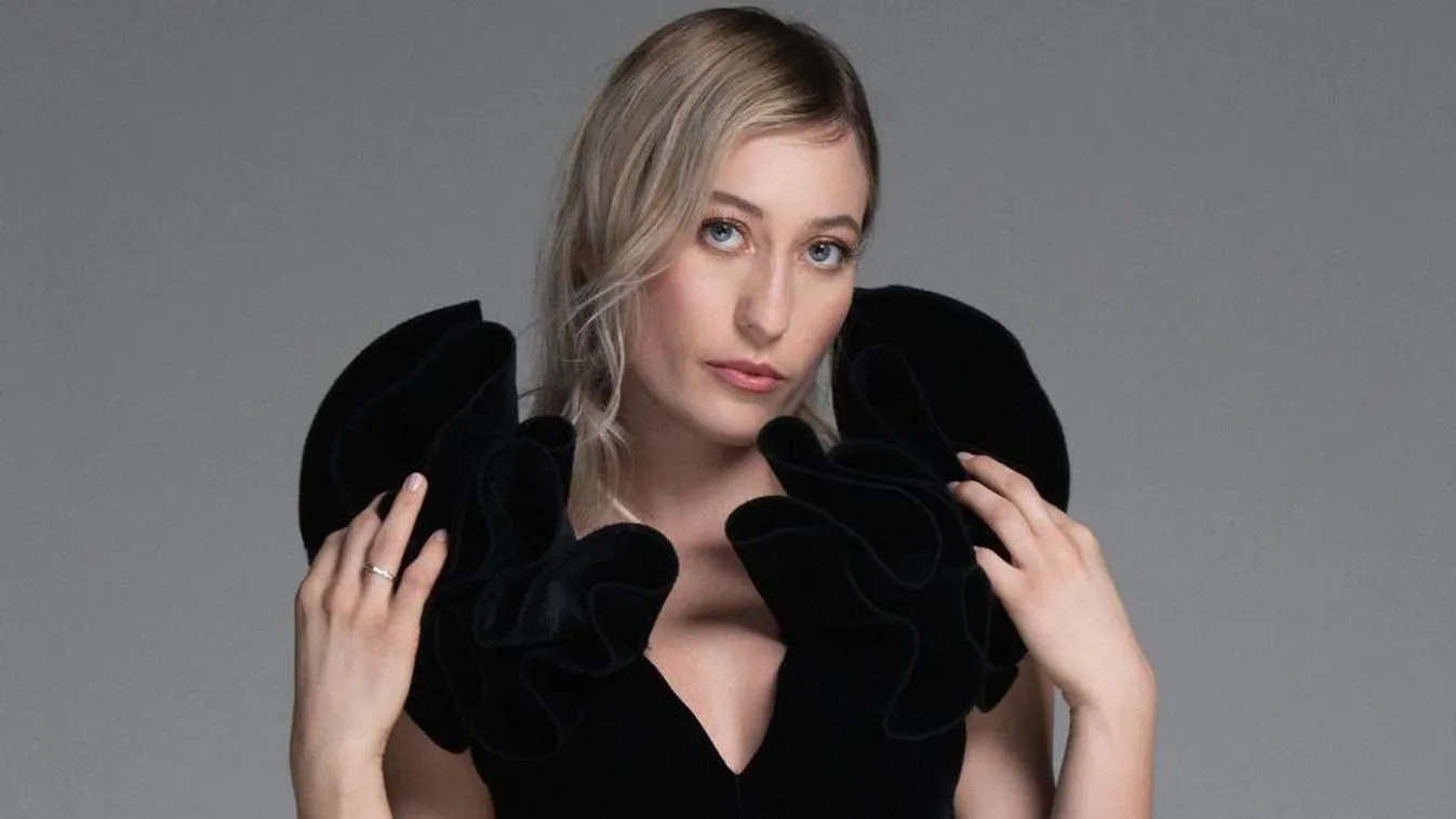 Schoblocher Barbi hasonmását keresik