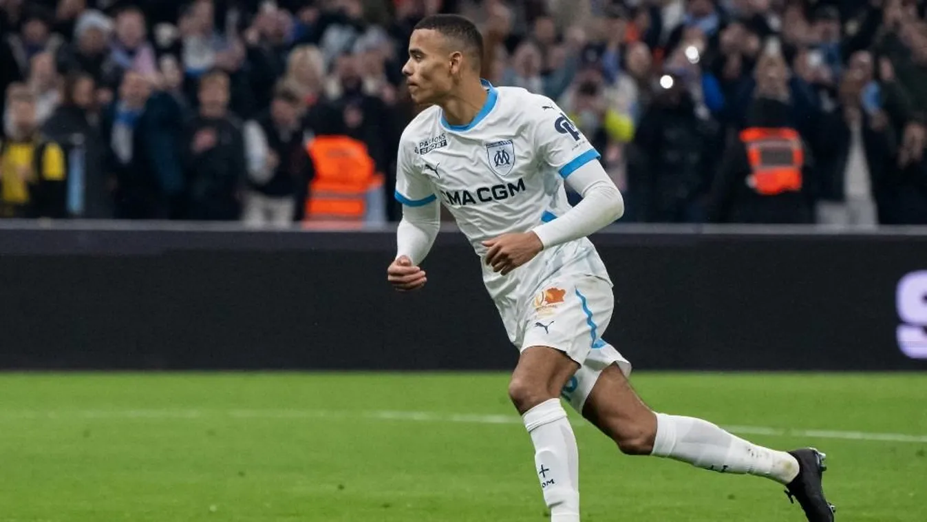 Kitartott a szerelme, nagy öröm érte a nőverő futballistát