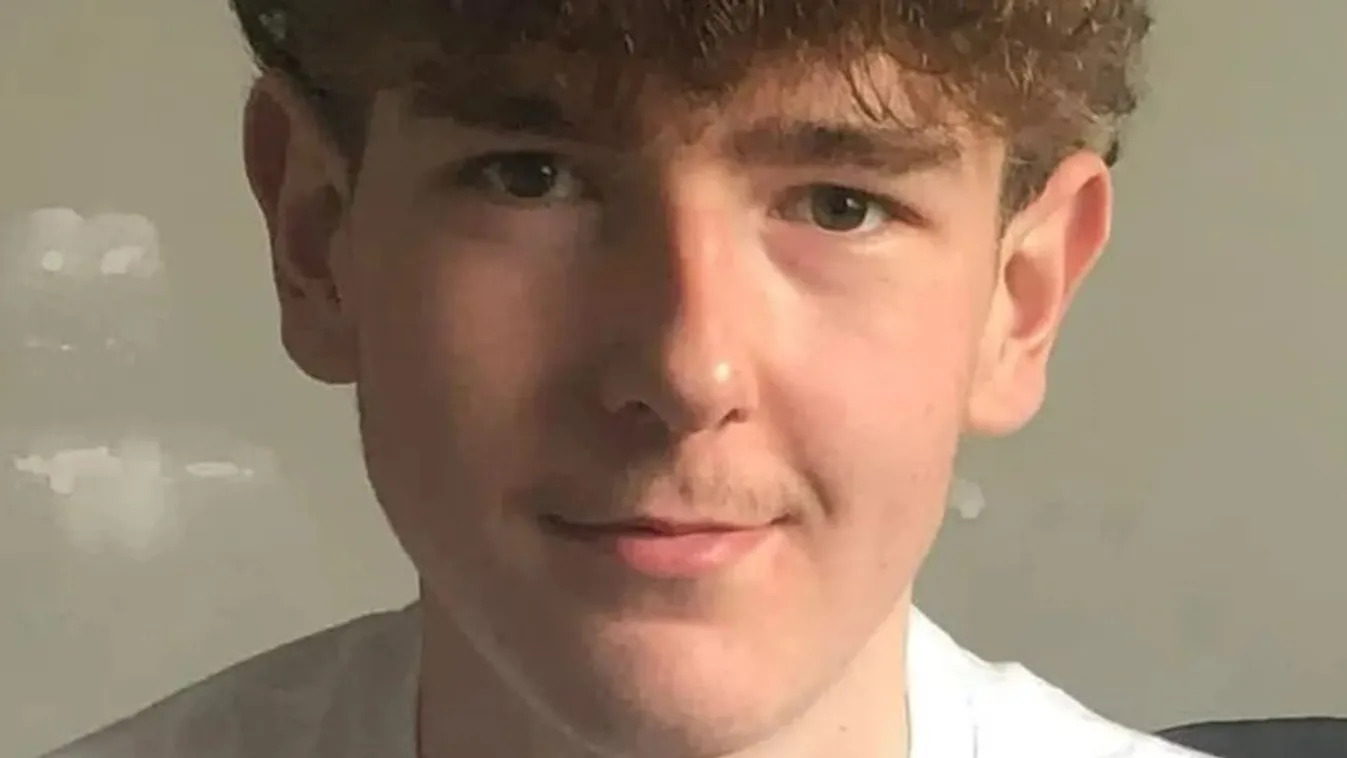 Belehalt a fülgyulladásba egy boldog 19 éves fiatal