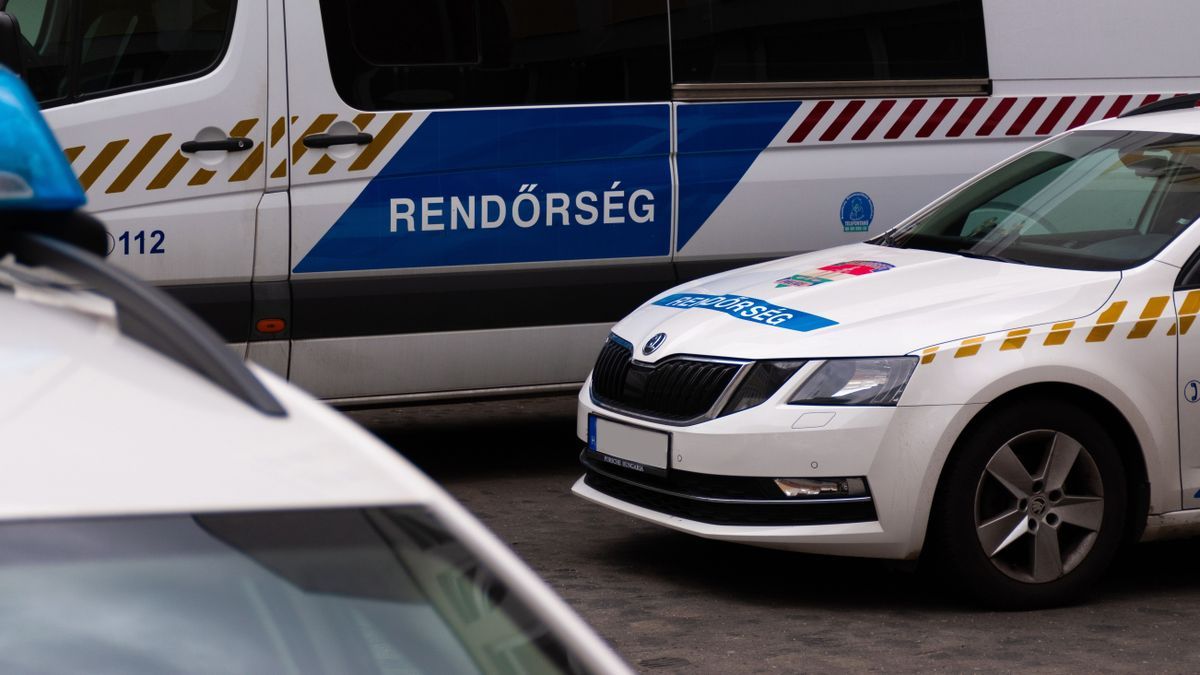 Fülsüketítő csattanás Budapest szívében: araszol a forgalom
