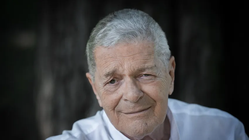 Eltűnt a temetőből a legendás színész sírköve 