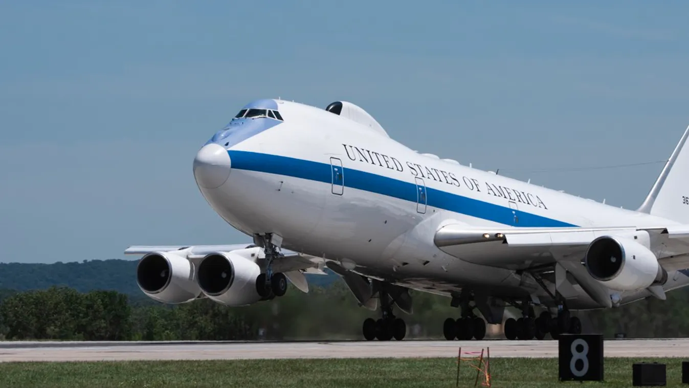 Az amerikai küldöttség már elindult a béketárgyalásokra