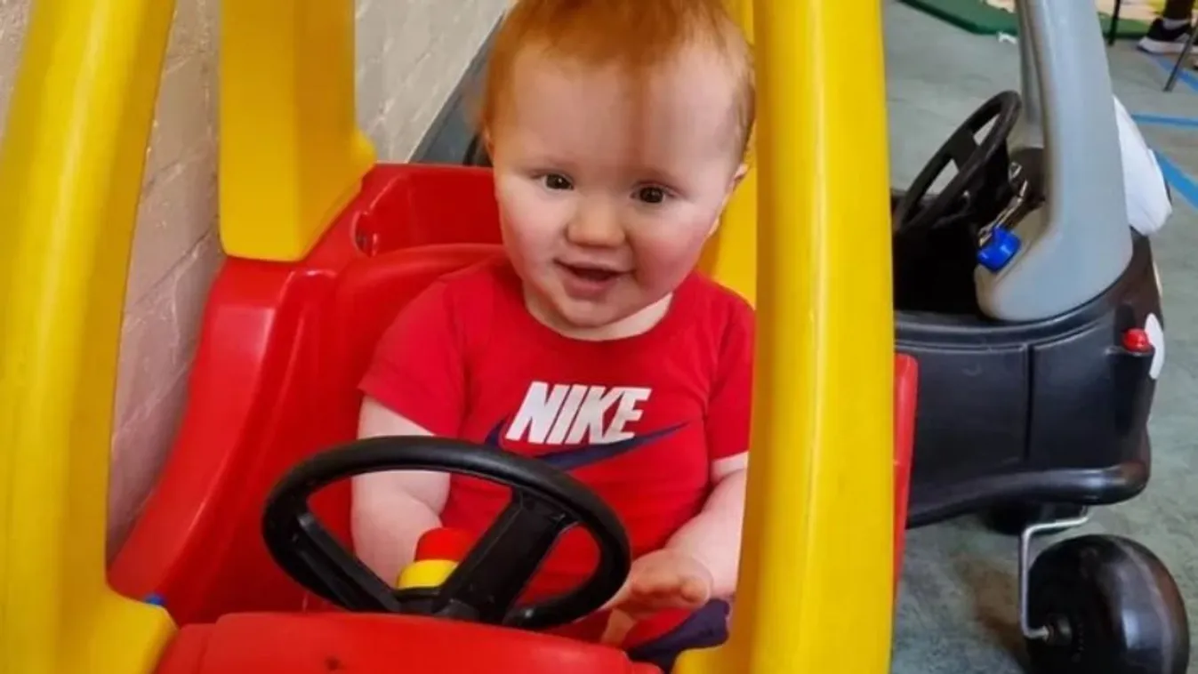 Hajszínnel magyarázták a dokik a kisbaba rákját