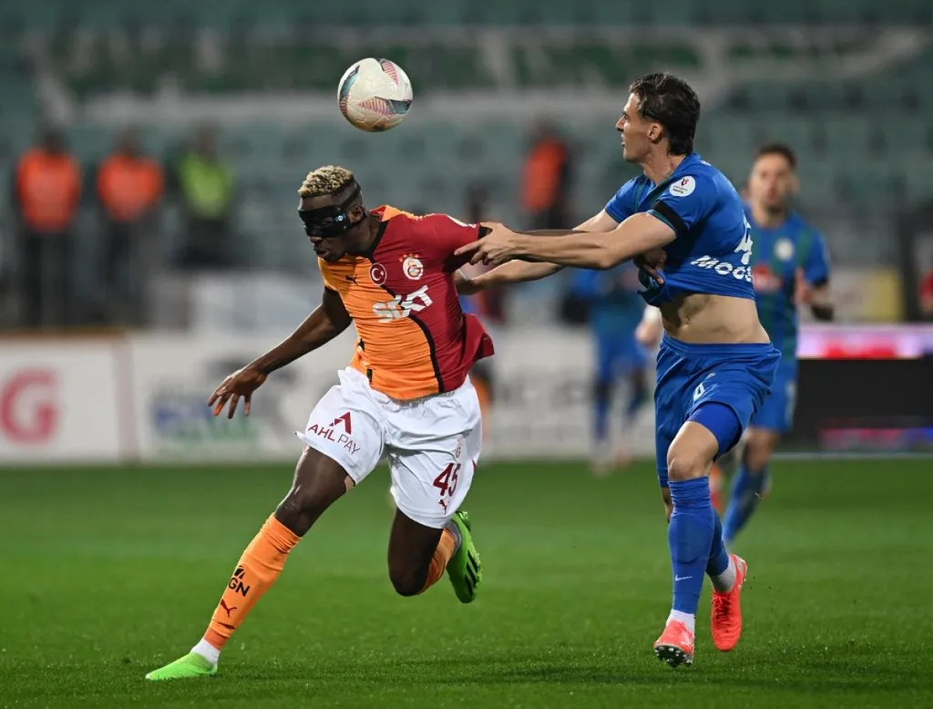 Caykur Rizespor v Galatasaray - Turkish Super Lig