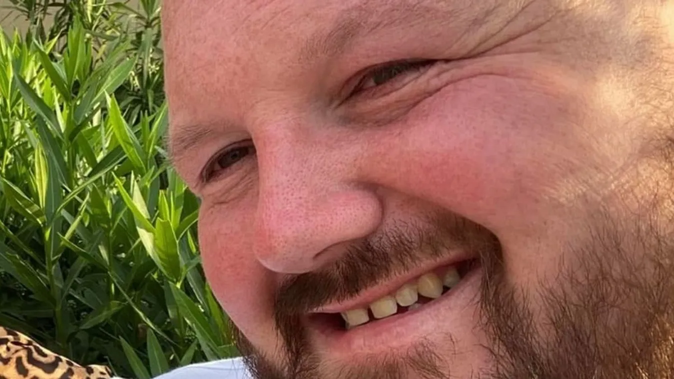 Fia megmentésére sietett, megvakolt a hős édesapa