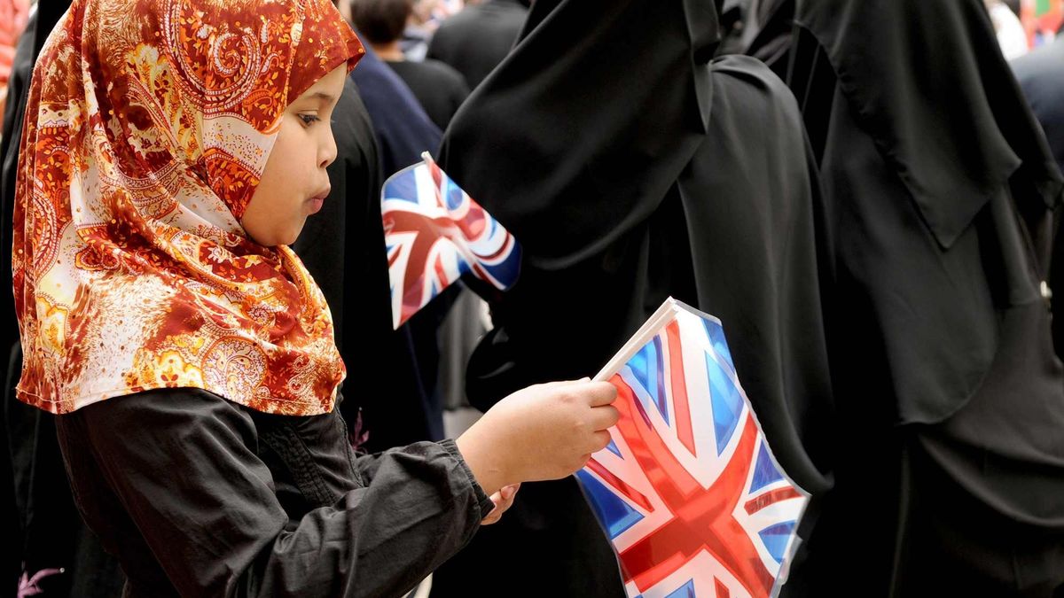 Exminiszter: Nagy Britanniából iszlamista atomhatalom válhat